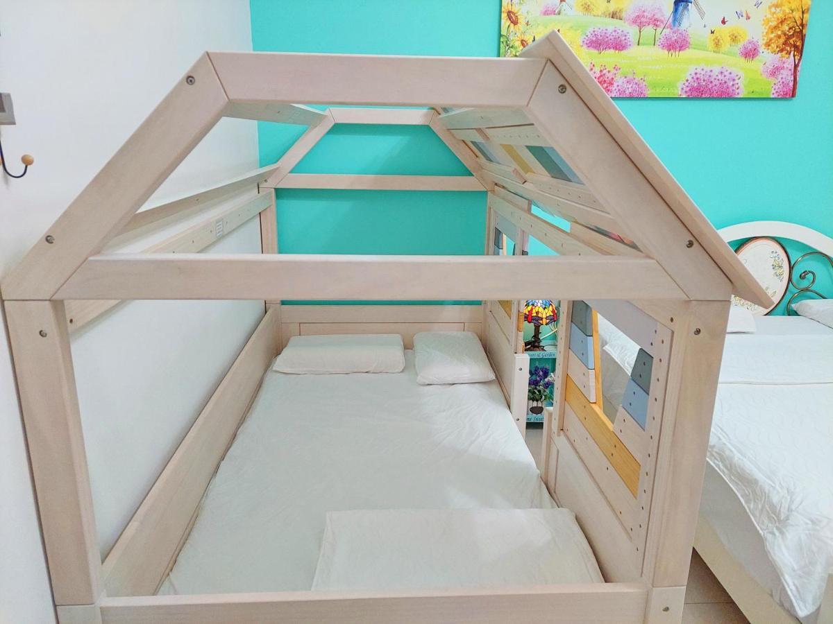 Loyo Royalty Apartment Donggang Bagian luar foto